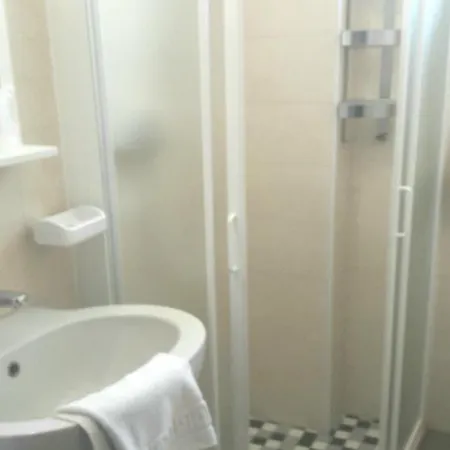 Imperiale 3* تْشيزيناتيكو